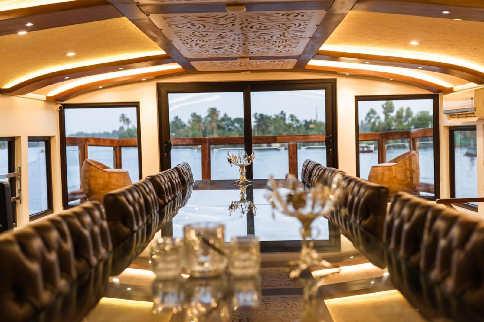 Отель Cosy Premium Houseboats Alappuzha Экстерьер фото
