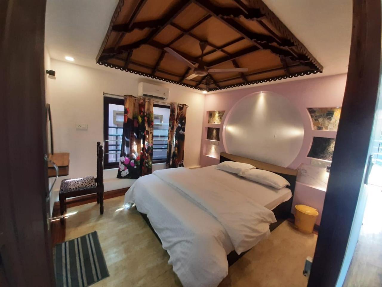 Отель Cosy Premium Houseboats Alappuzha Экстерьер фото