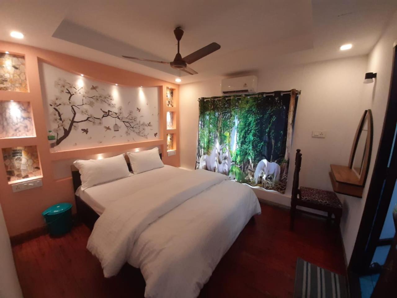 Отель Cosy Premium Houseboats Alappuzha Экстерьер фото