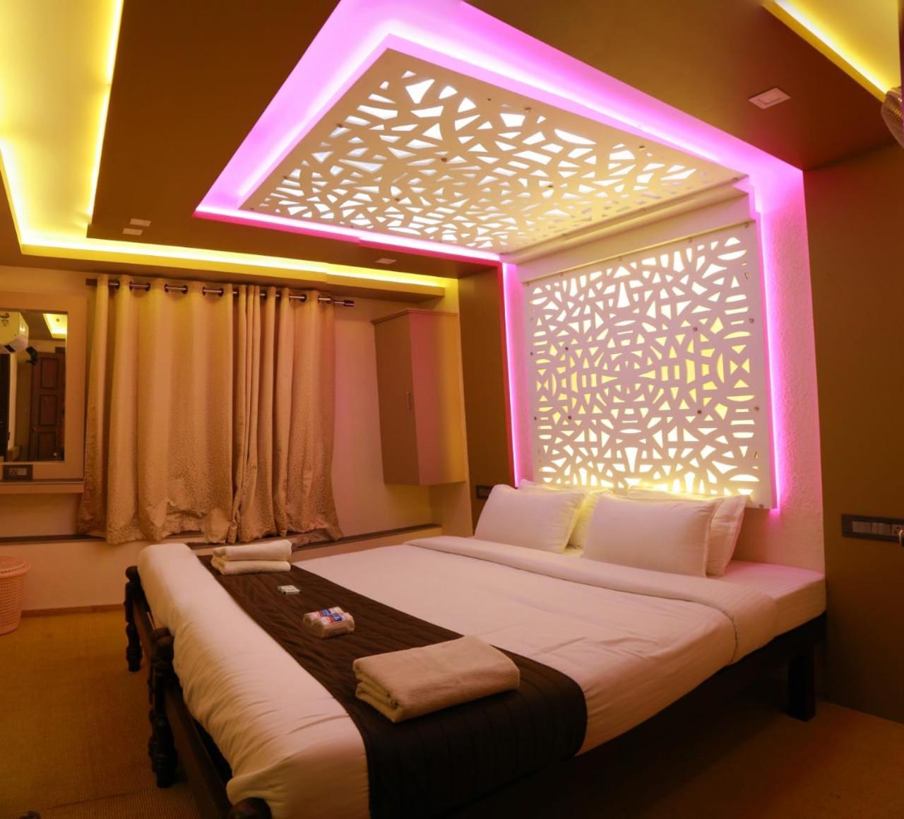 Отель Cosy Premium Houseboats Alappuzha Экстерьер фото