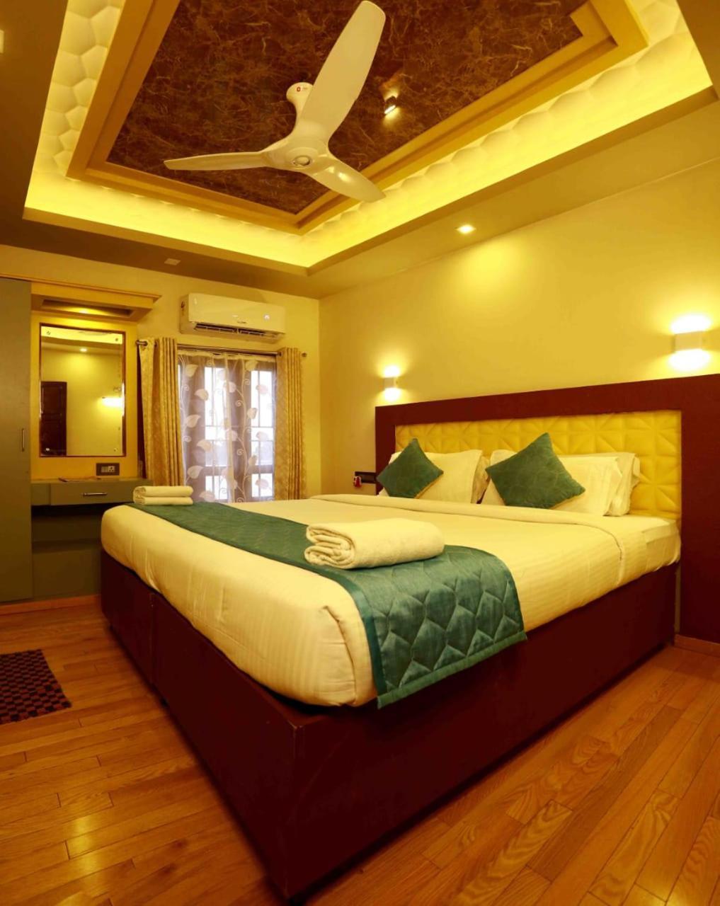 Отель Cosy Premium Houseboats Alappuzha Экстерьер фото
