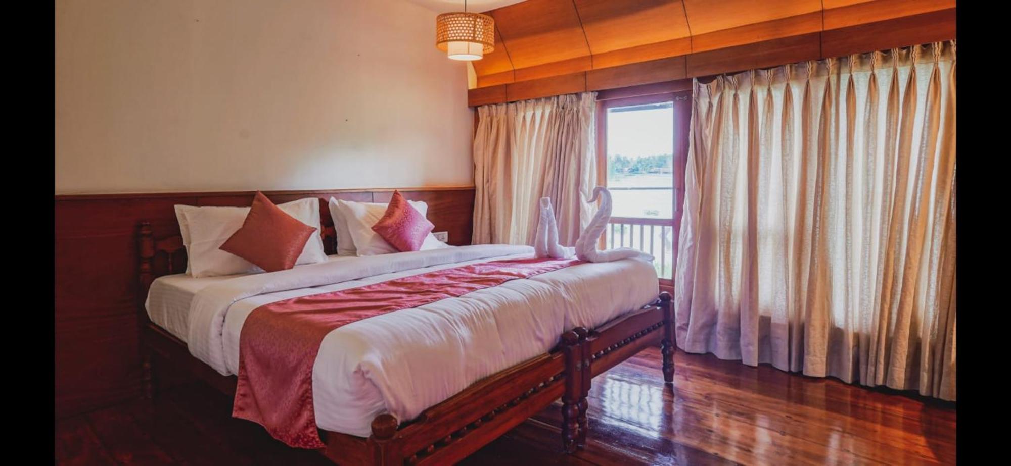 Отель Cosy Premium Houseboats Alappuzha Экстерьер фото