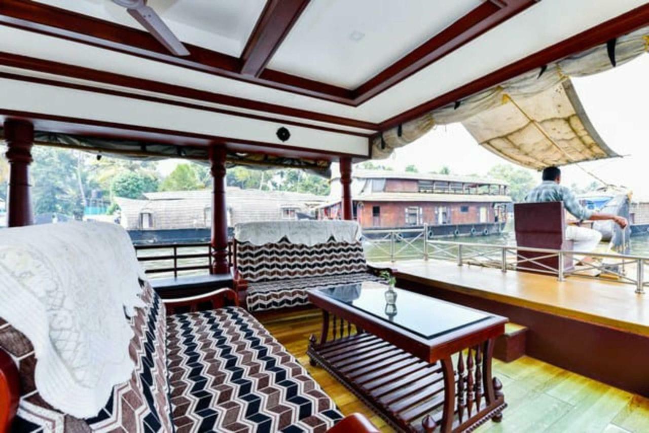 Отель Cosy Premium Houseboats Alappuzha Экстерьер фото