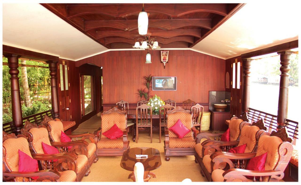 Отель Cosy Premium Houseboats Alappuzha Экстерьер фото