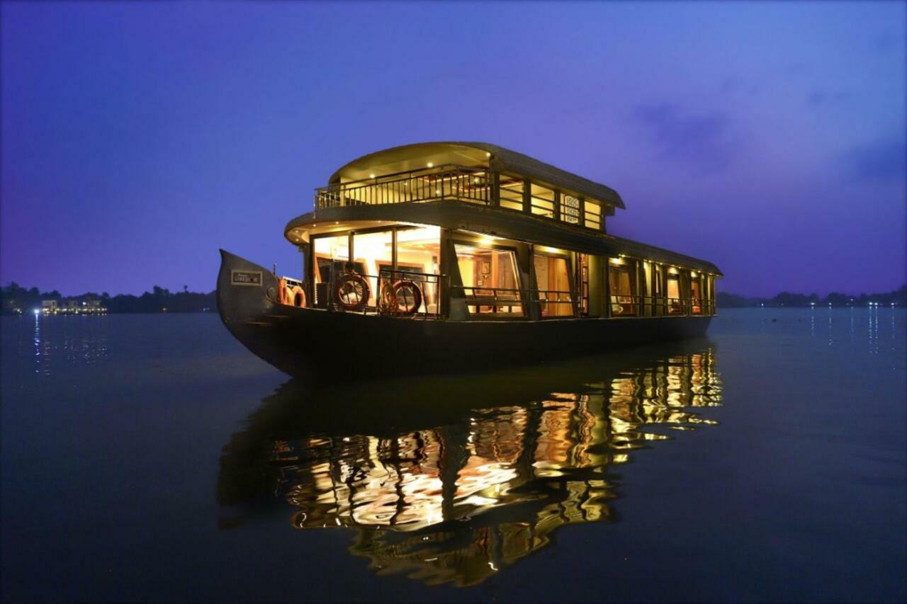 Отель Cosy Premium Houseboats Alappuzha Экстерьер фото