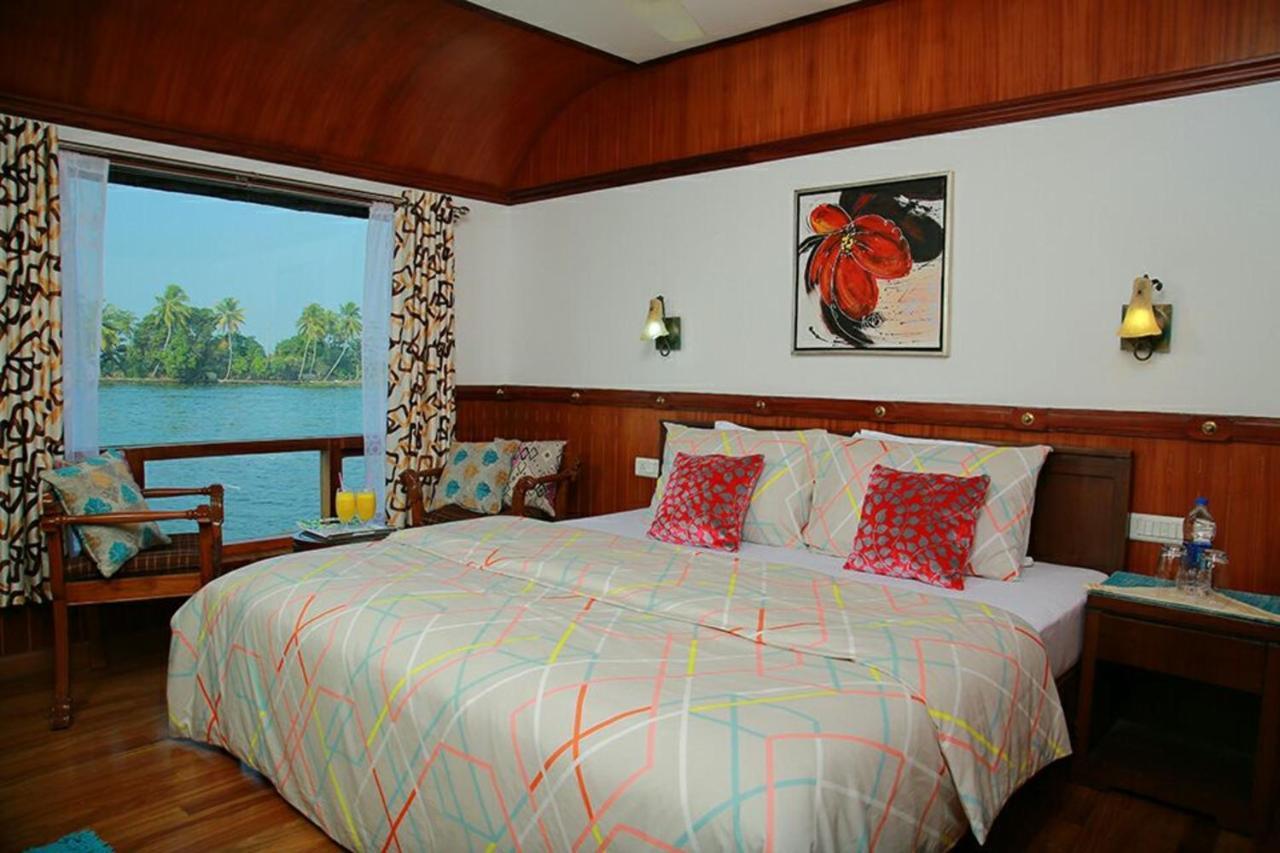 Отель Cosy Premium Houseboats Alappuzha Экстерьер фото